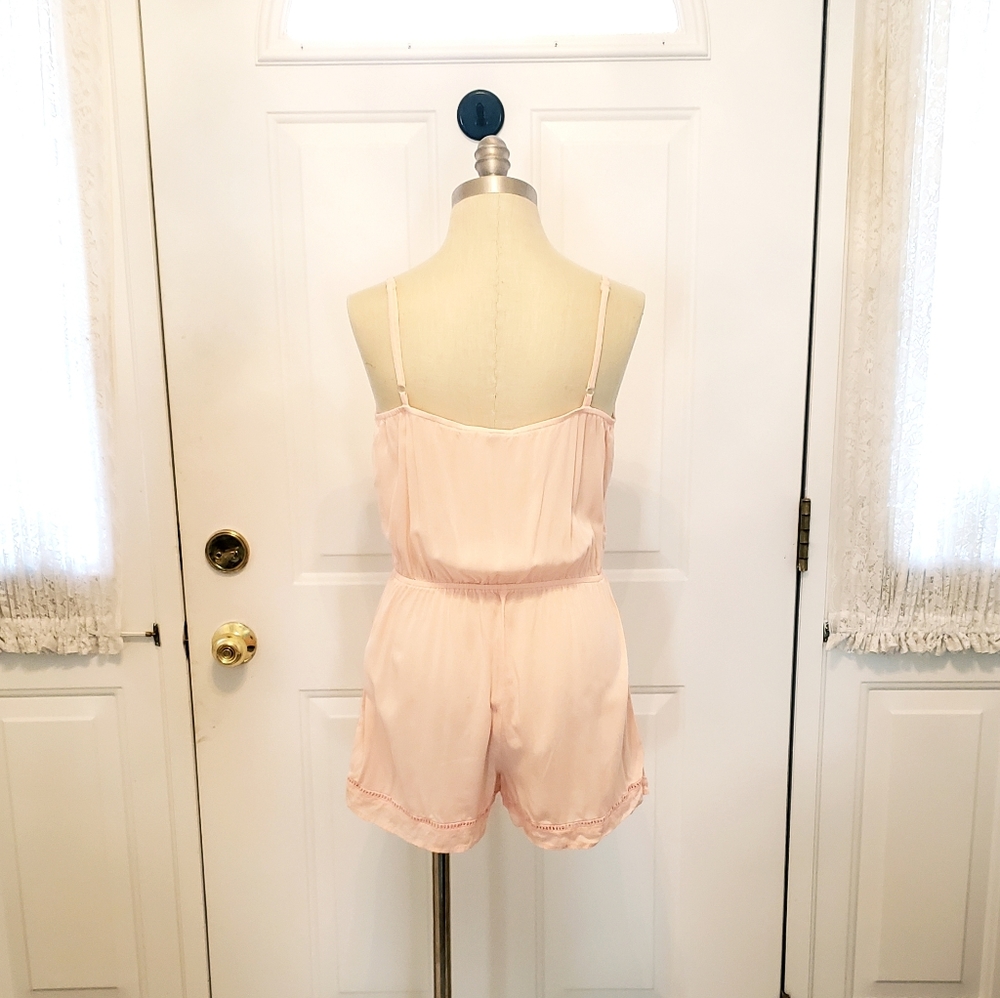 Romper - Picture 2 of 3